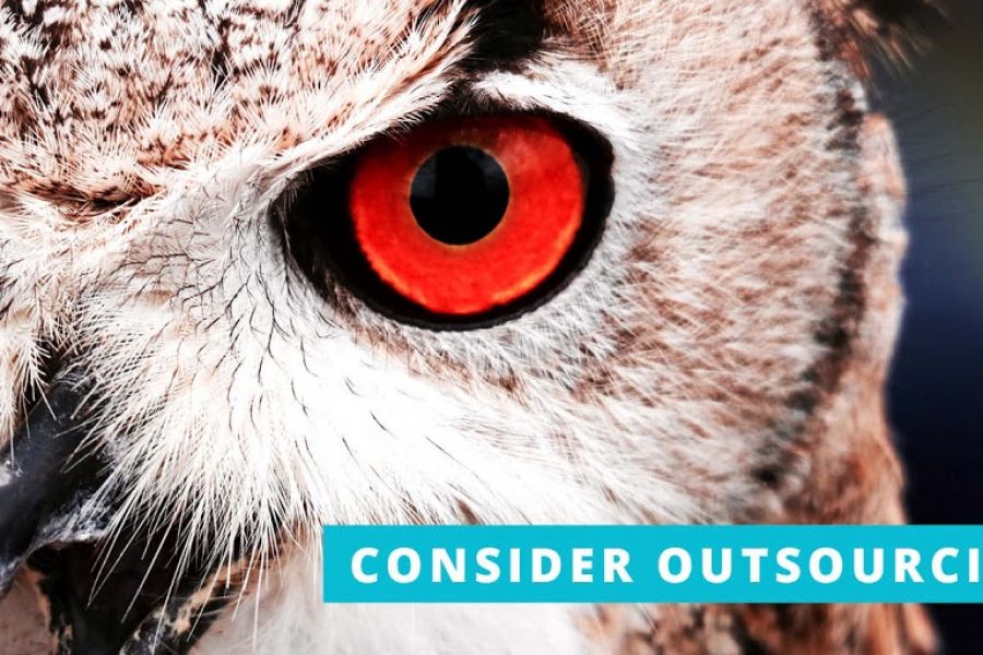 6 Things You Need to Consider Before Outsourcing Social Media Management